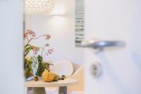 galleryImage